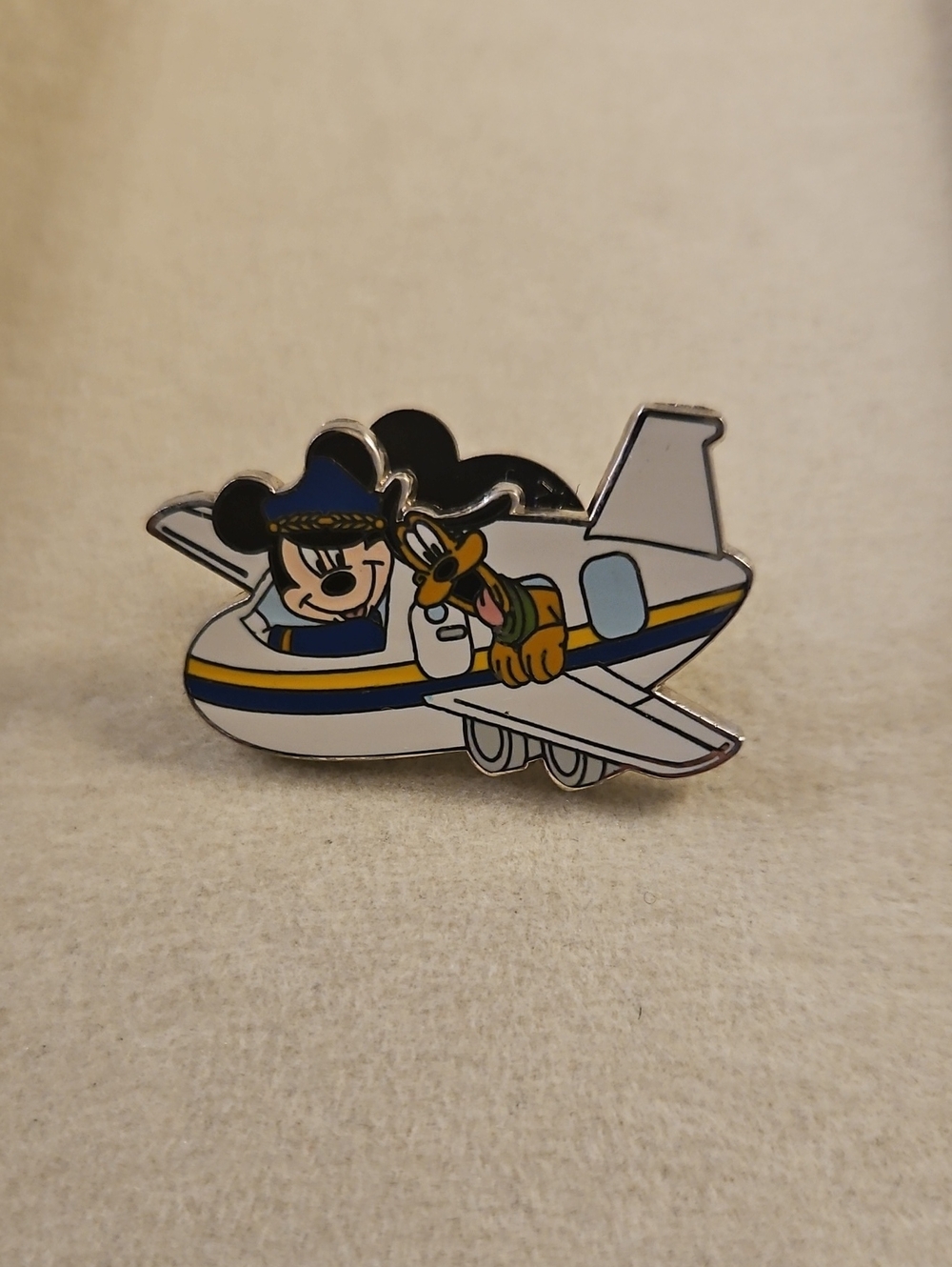 Disney Mickey & Pluto In A Plane Airplane Trading Pin Travel Company